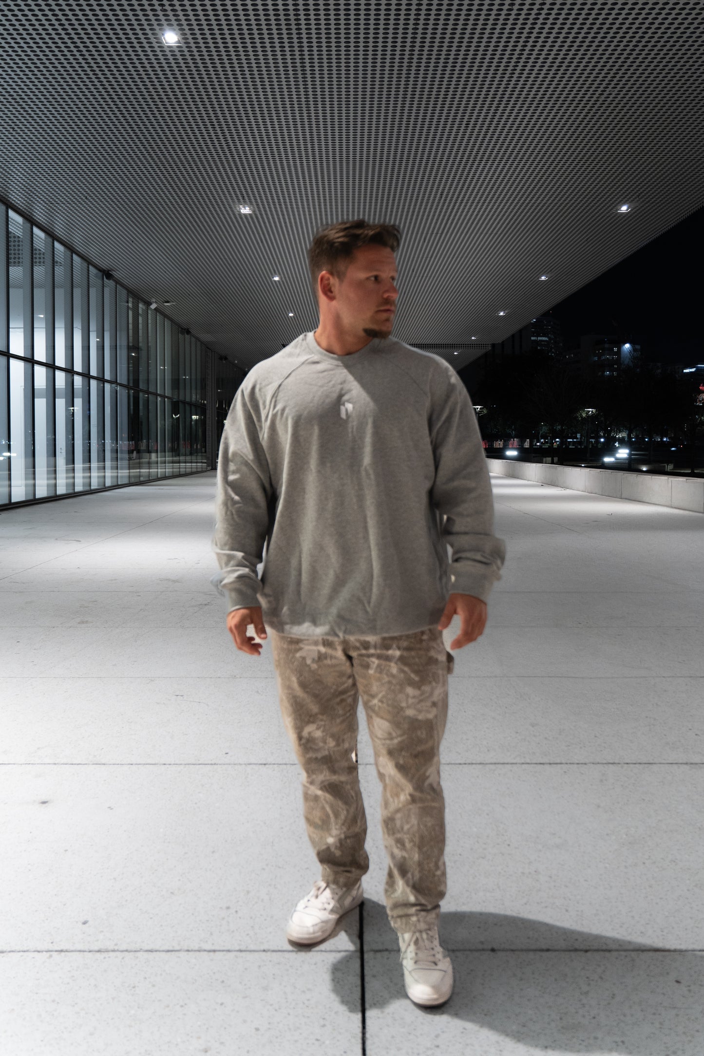 Pivot Crew Neck- Grey