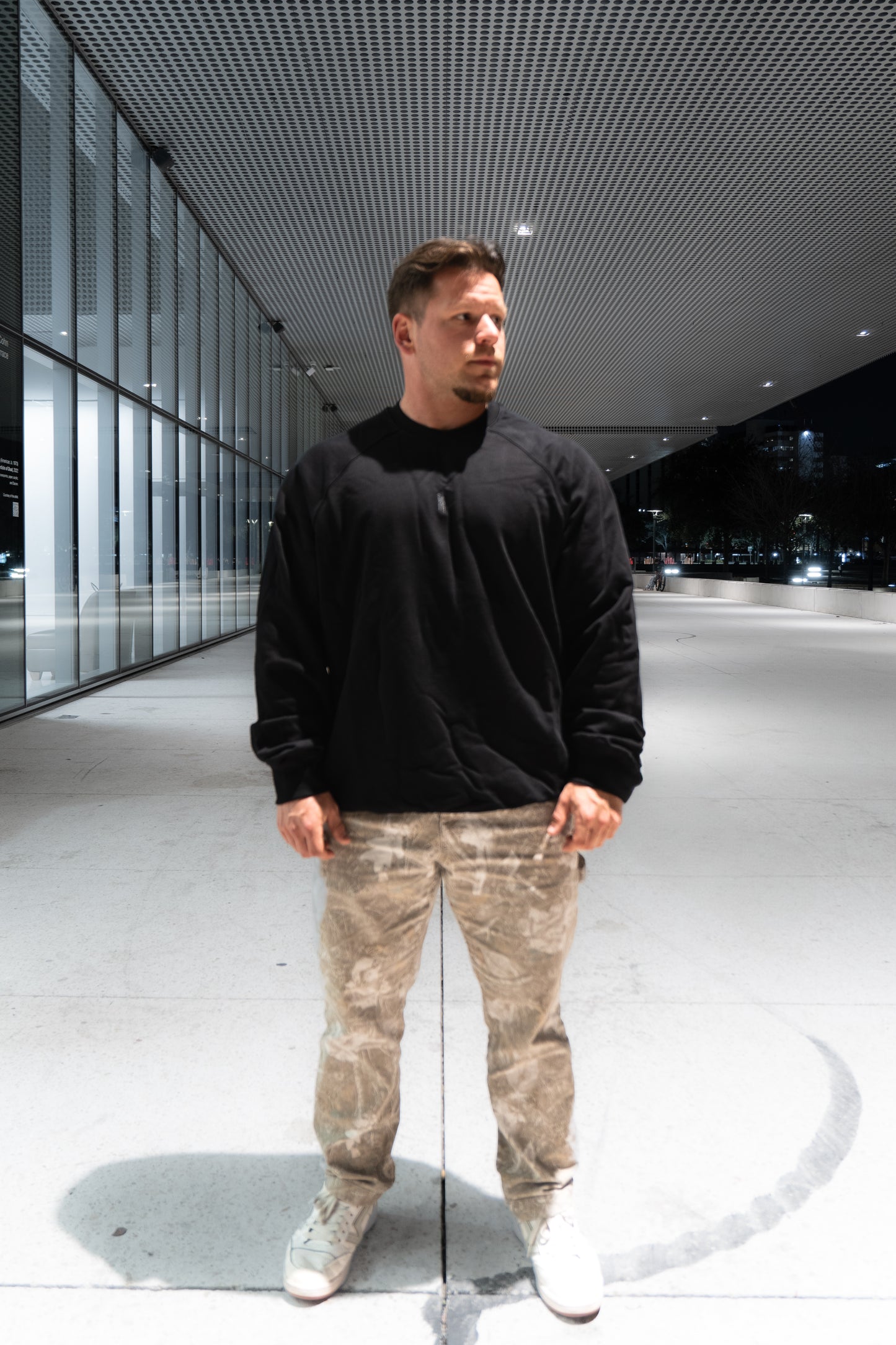 Pivot Crew Neck- Black